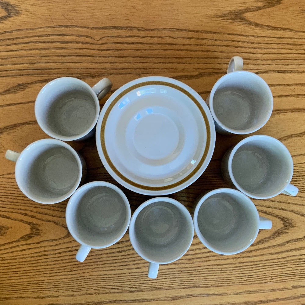 Vintage Set of 7 Stoneware Cups and Saucers Cream and Brown - Picture 3 of 7